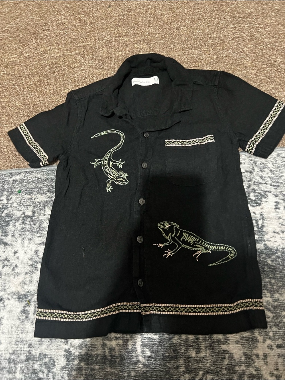 abercrombie kids Black Short Sleeve Shirt with Green Reptile Embroidery